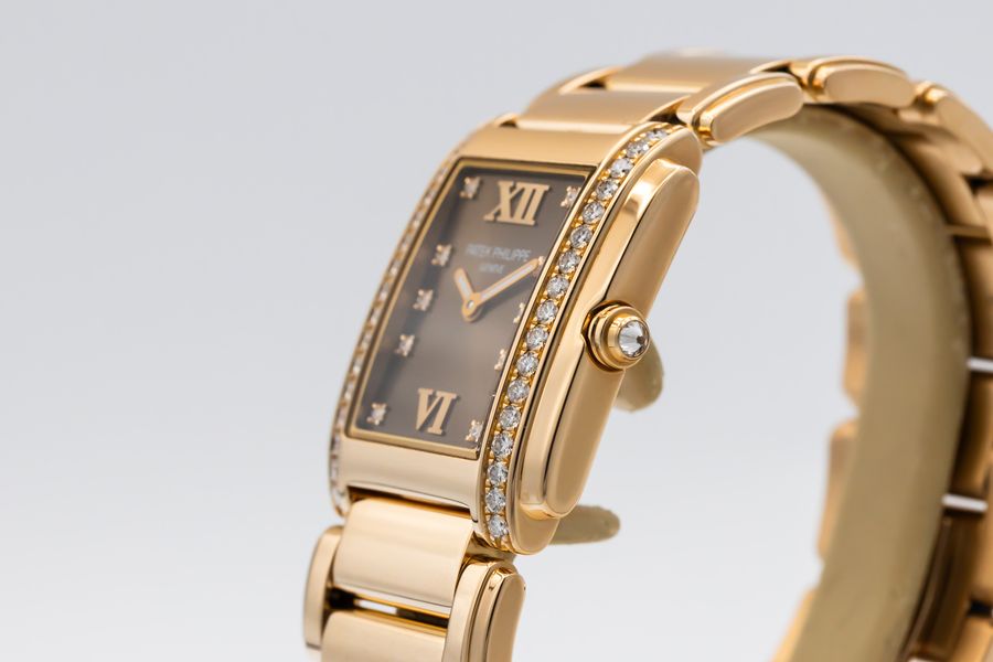 Patek Philippe Twenty-4 4910/11R-010
